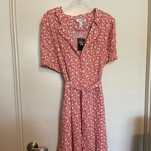 F21+ | Belted Shirtdress in Pink Daisy Print
